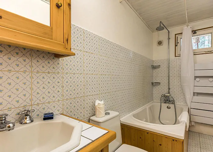 Apartment Les Nantillons, Alpes Agency, Central Chamonix, Sleeps 6-8 Appartamento *